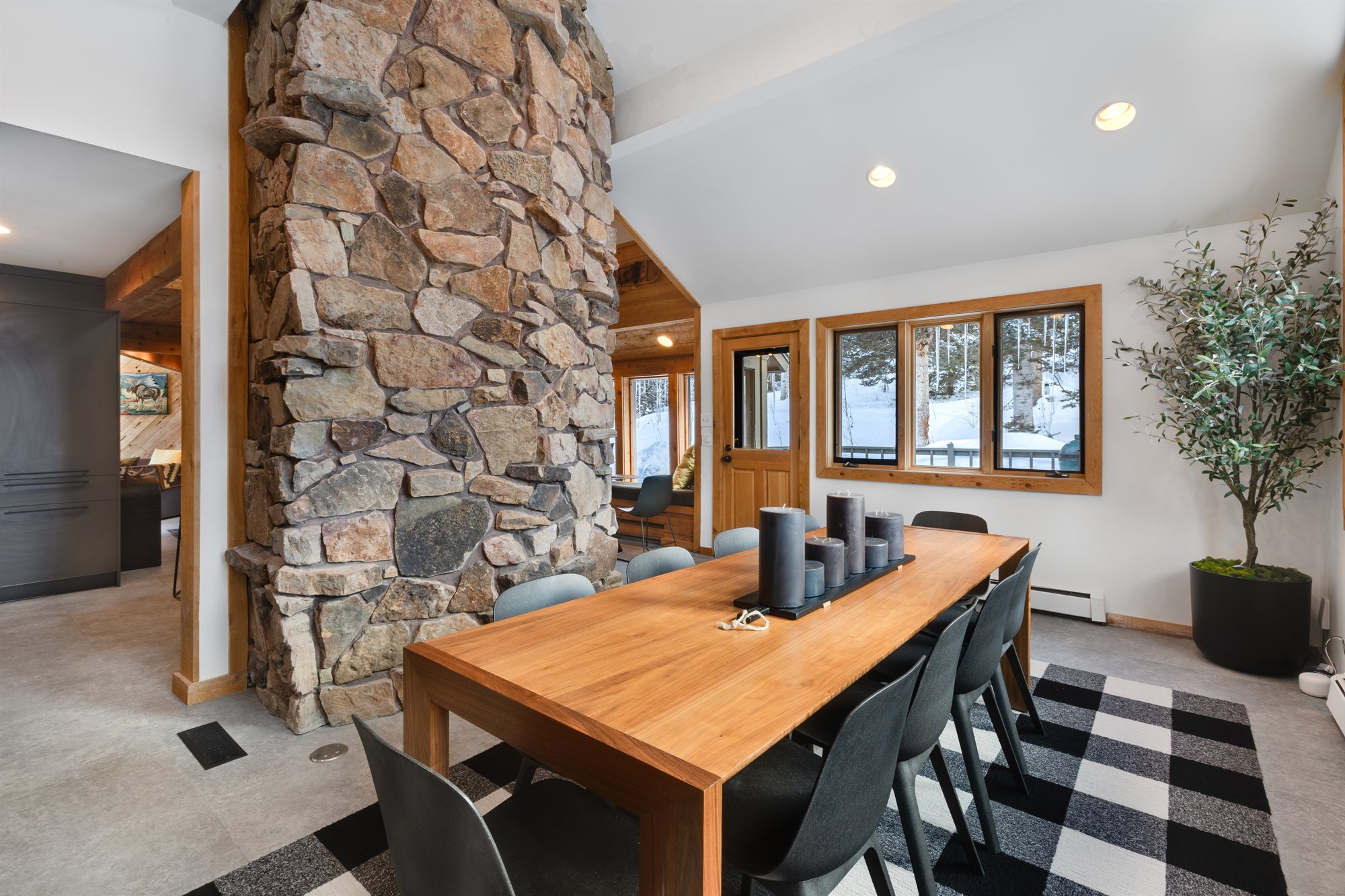 Dining room from the stone column, buffet along the back wall